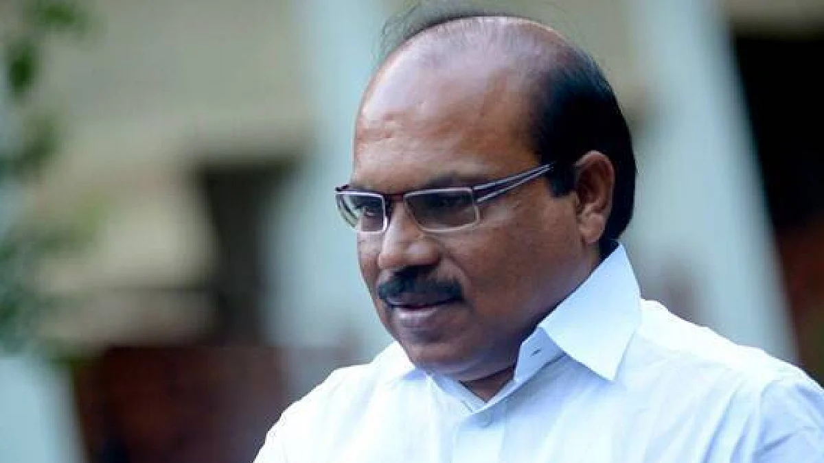 പാലാരിവട്ടം പാലം അഴിമതി: വിജിലന്സ് സംഘം ഇബ്രാഹിംകുഞ്ഞിന്റെ വീട്ടില്, നിര്ണായക നീക്കം