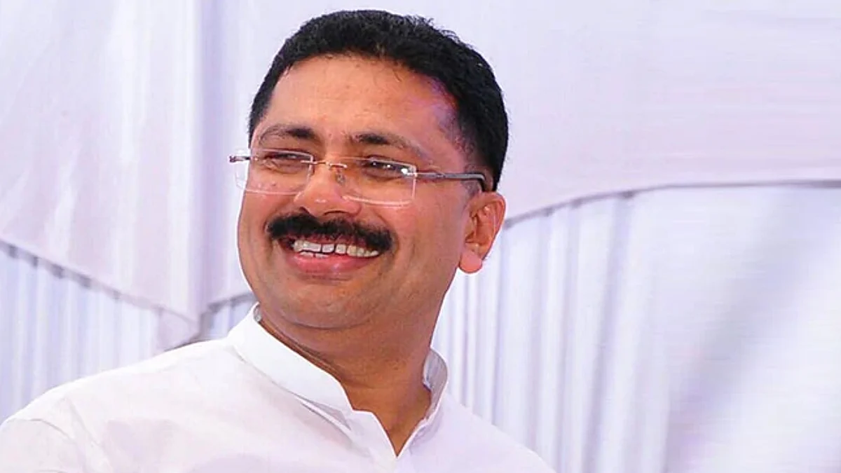 മാധവ വാര്യരായത് നന്നായി, വല്ല കുഞ്ഞിപ്പോക്കരിന്റെയോ മറ്റോ പേര് പറഞ്ഞിരുന്നെങ്കില് കെണിഞ്ഞേനെ; കെ.ടി. ജലീല്