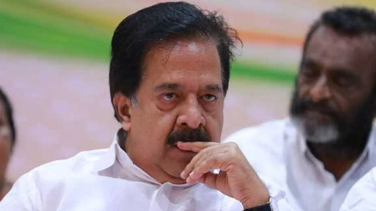 ബാര്കോഴയില് ചെന്നിത്തലക്കെതിരെ വിജിലന്സ് അന്വേഷണം, സര്ക്കാര് അനുമതി നല്കി