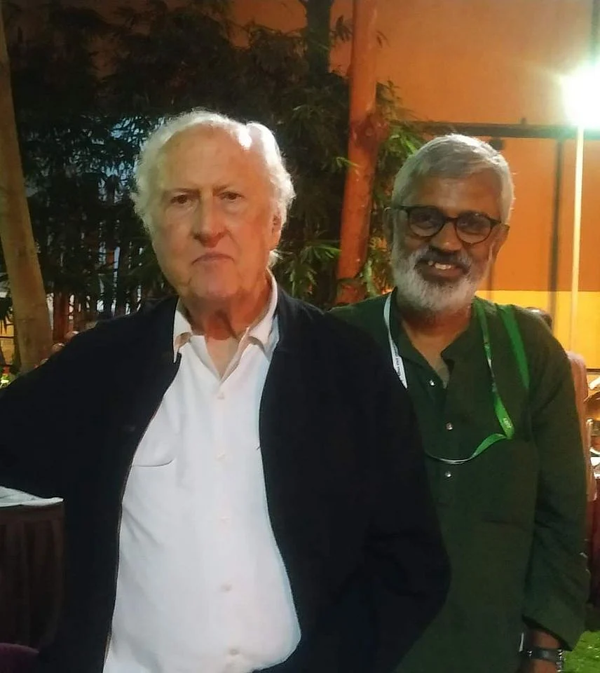 ഫെര്ണാണ്ടോ സൊളാനസിനൊപ്പം ലേഖകന്