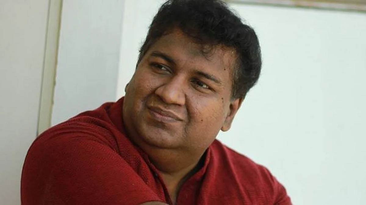 പത്തുവർഷം മുമ്പ് ഈ ദിവസം, ഈ സമയം , ഈ മുറിയിൽ രാജേഷ് ഉണ്ടായിരുന്നു