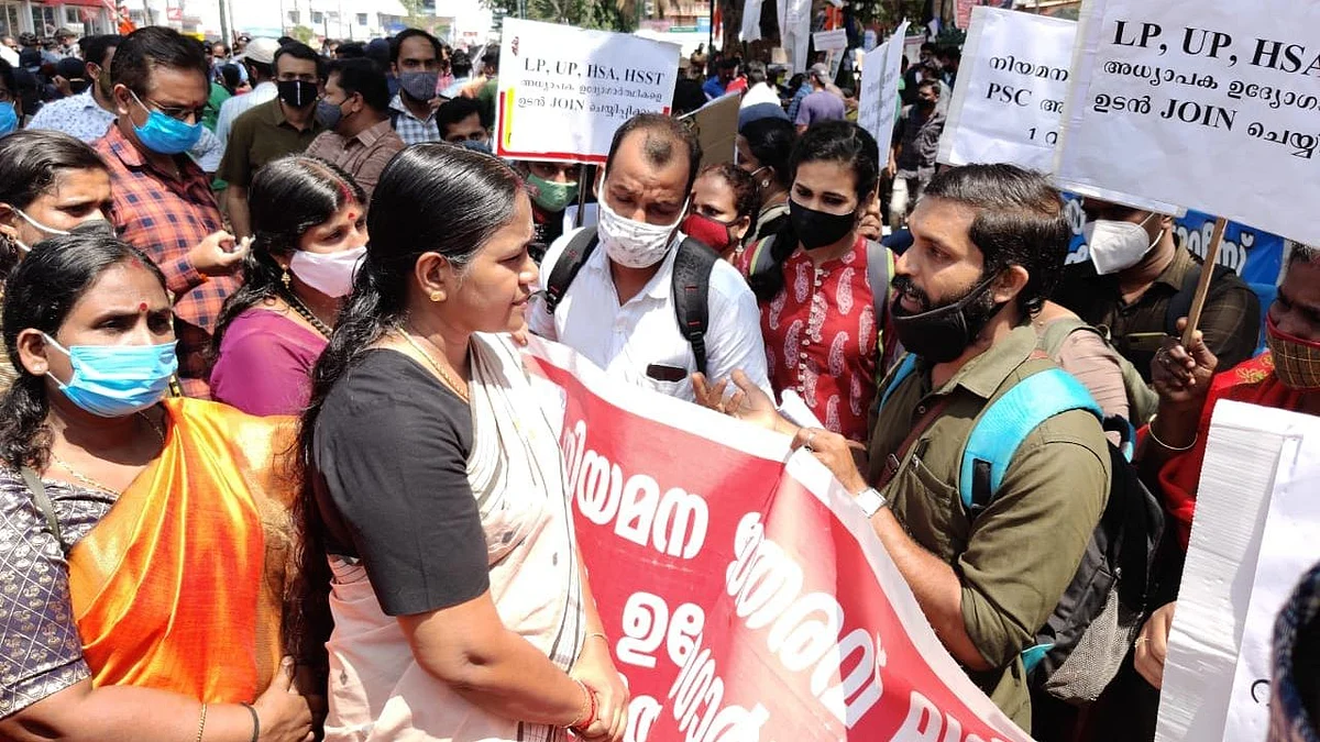 ശോഭ സുരേന്ദ്രന്റെ പരിപാടിയില് പങ്കെടുക്കുന്നതില് ബി.ജെ.പി വിലക്ക്; വാര്ത്ത നല്കരുതെന്ന് ജന്മഭൂമിക്കും നിര്ദേശം