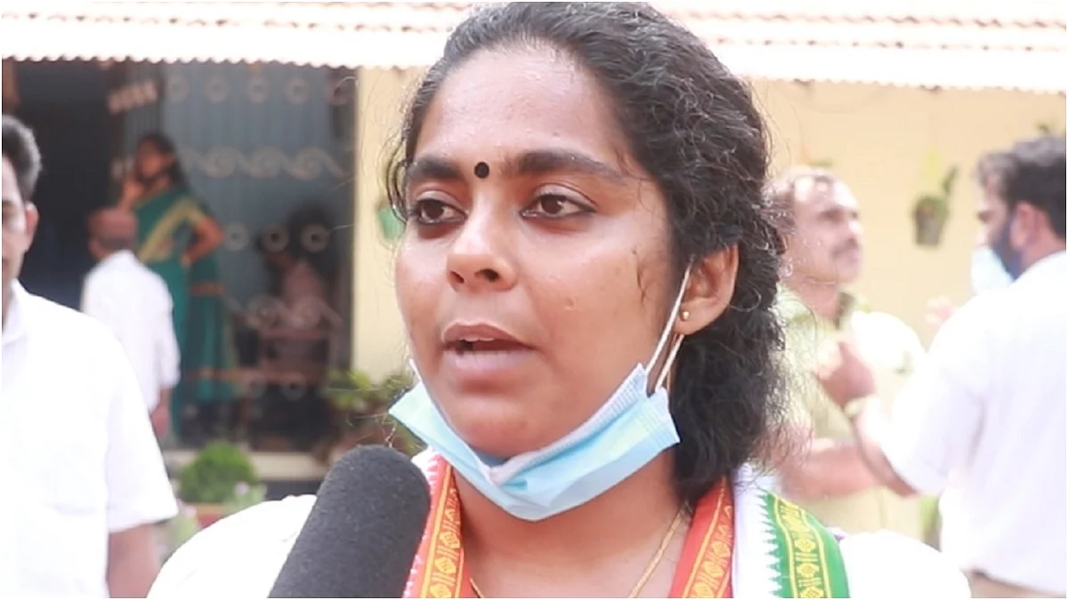 കായംകുളത്തെ യുഡിഎഫ് സ്ഥാനാർഥി അരിത ബാബുവിന്റെ വീടിന് നേരെ ആക്രമണം; പിന്നിൽ സിപിഎമ്മാണെന്ന് കോൺഗ്രസ്സ്