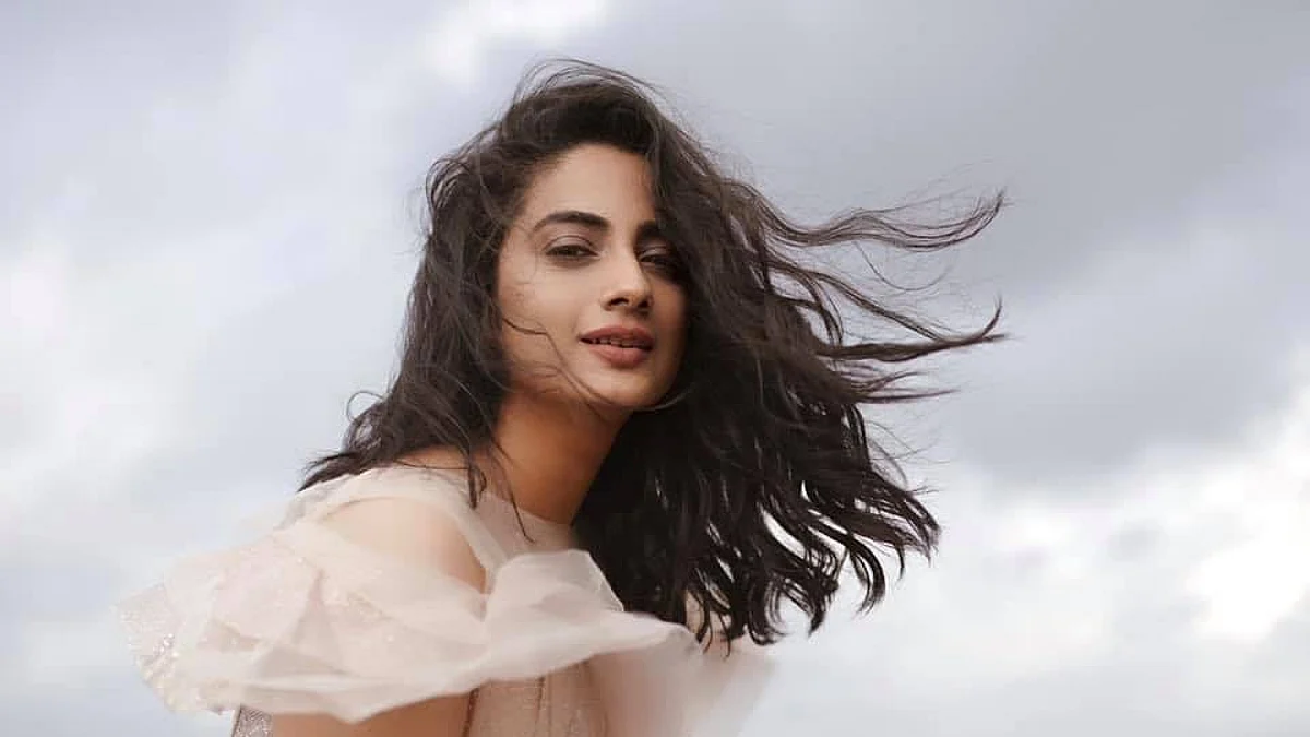 സിനിമയിലെ പൊളിറ്റിക്കല് കറക്ട്നെസില് വിശ്വാസമില്ലെന്ന് നമിത പ്രമോദ്