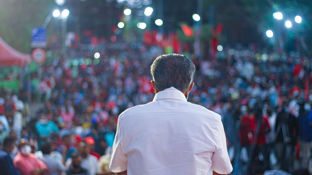 പ്രളയകാലത്ത് അരിക്ക് വരെ അണപൈ കണക്കുപറഞ്ഞു, ബിജെപി-കോണ്ഗ്രസ് ഭായി ഭായി കളിക്ക് തിരിച്ചടി കിട്ടും: പിണറായി വിജയന്