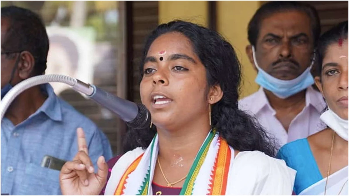 ഒരു ജനപ്രതിനിധിയല്ലേ? തൊഴിലാളികളെ മുഴുവനായി അപമാനിച്ചു; എ എം ആരിഫിന്റെ പരാമർശത്തിൽ സങ്കടമുണ്ടെന്ന് അരിതാ ബാബു