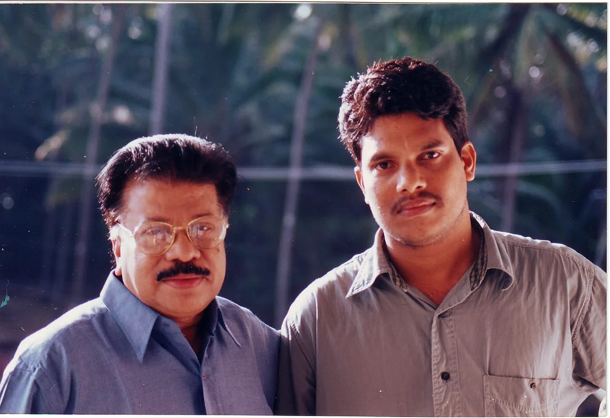പുനത്തിലിനൊപ്പം താഹ മാടായി