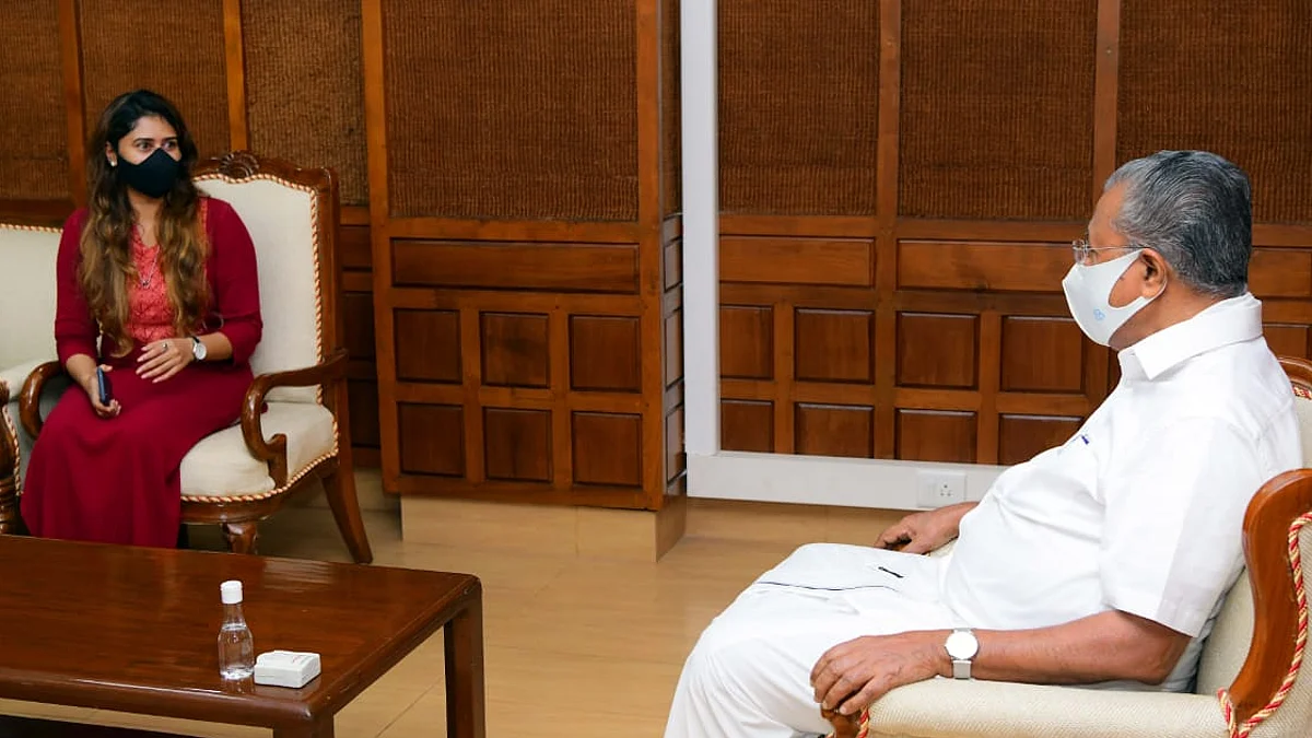 മുഖ്യമന്ത്രിയുമായി കൂടിക്കാഴ്ച നടത്തി ഐഷ സുല്ത്താന