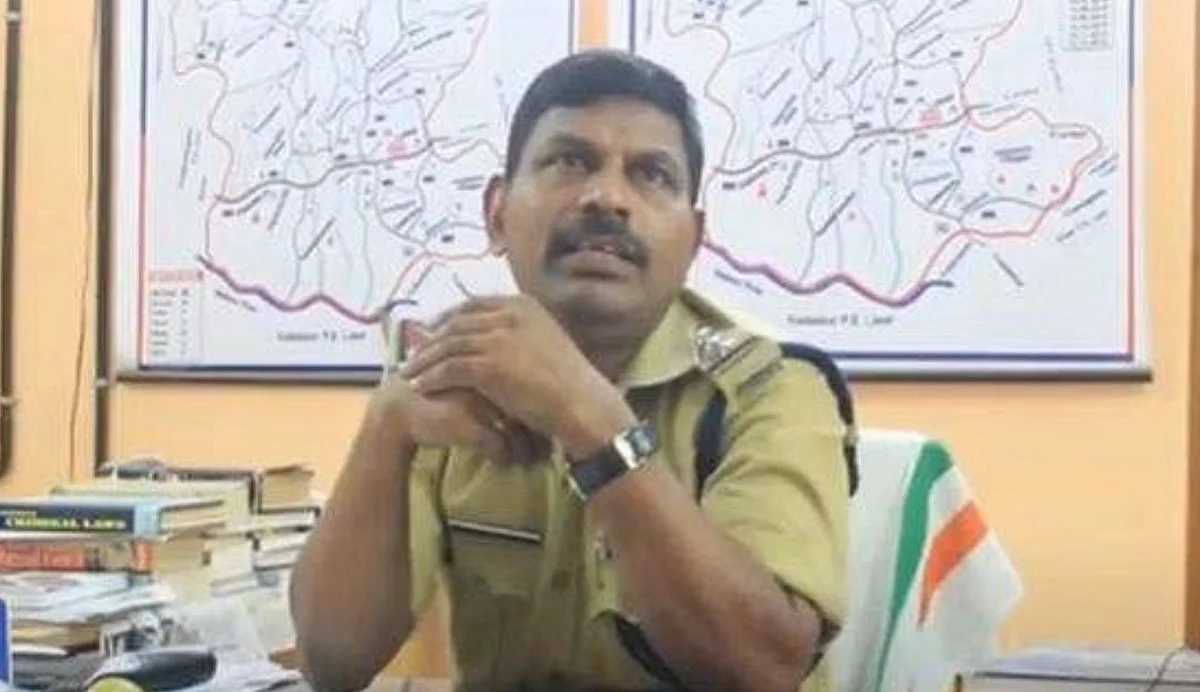 മോഫിയ കേസ്; പ്രതിഷേധത്തിനൊടുവില് സി.ഐ സുധീറിന് സസ്പെന്ഷന്