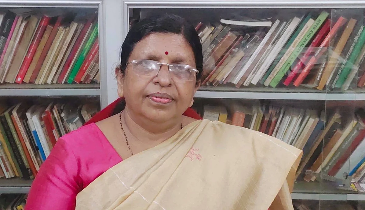 പൊലീസ് സ്റ്റേഷനിലേക്ക് പേടിയില്ലാതെ ചെല്ലാനാവണം, ലിംഗനീതി പരിശീലനം നല്കണം; മുഖ്യമന്ത്രിയോട് പി. സതീദേവി