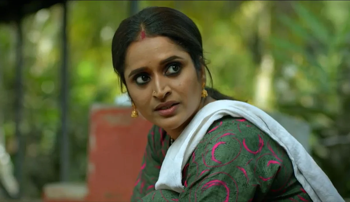 ഇത് വട്ടോളി പദ്മജ; സുരഭിയുടെ 'പദ്മ' ടീസര്