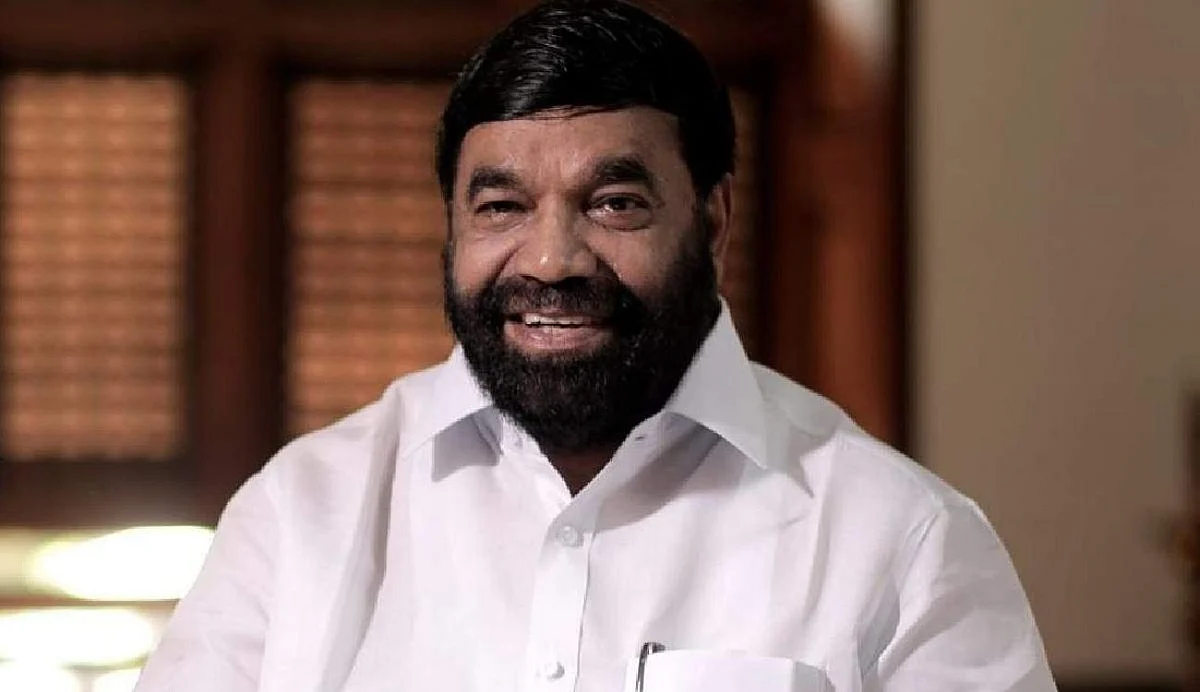 മന്ത്രി വി.എന് വാസവന്റെ കാര് അപകടത്തില്പ്പെട്ടു