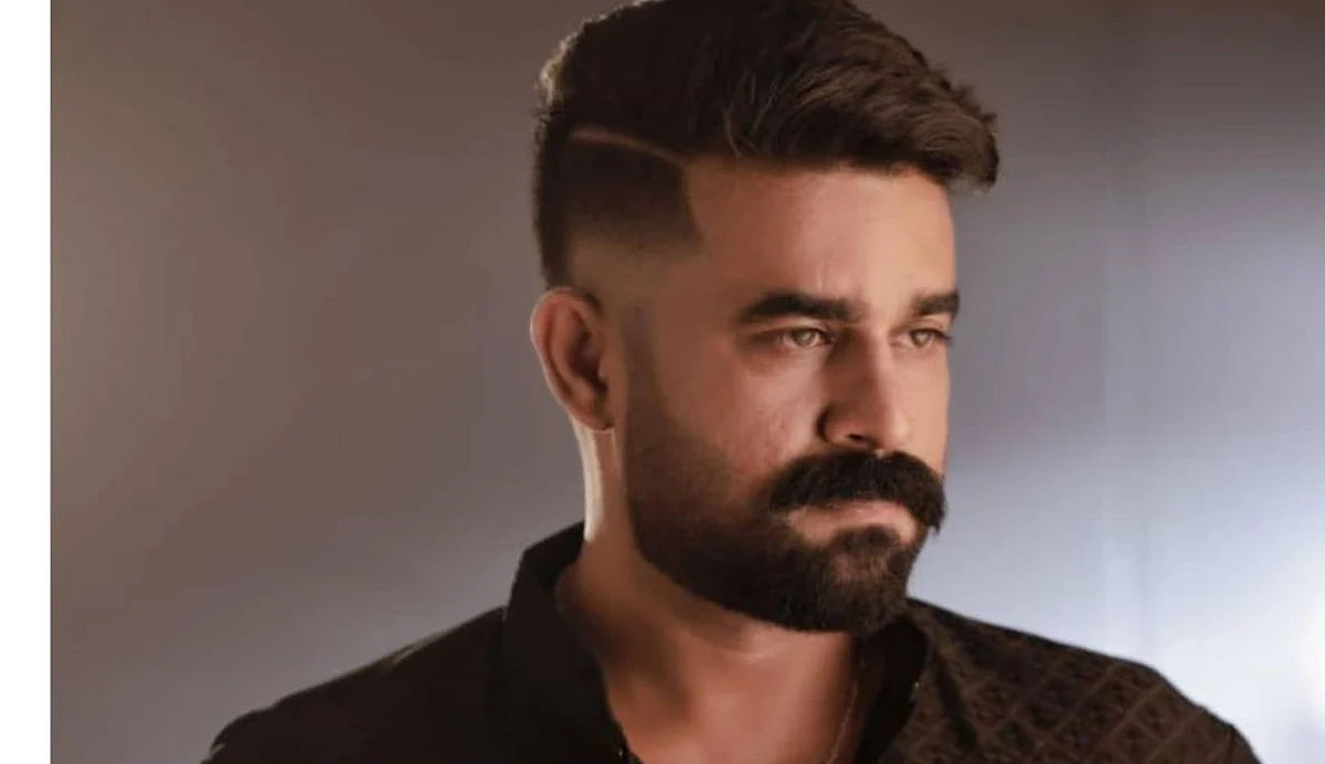 വിജയ് ബാബുവിനെതിരായ ബലാത്സംഗ കേസ്; അറസ്റ്റ് വാറണ്ട് യു.എ.ഇ പൊലീസിന് കൈമാറി