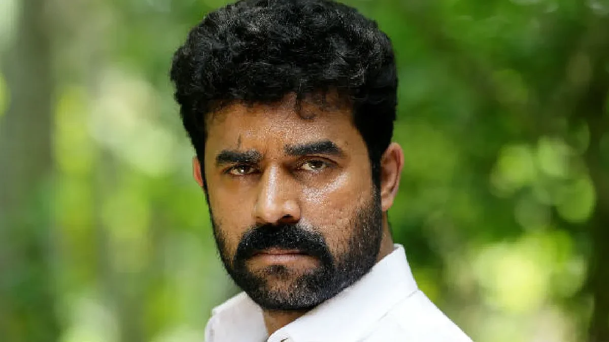 ബലാത്സംഗ പരാതിക്ക് പിന്നില് കൊച്ചിയിലെ സിനിമാ സംഘത്തിന്റെ ഗൂഢാലോചന, മുഖ്യമന്ത്രിക്ക് വിജയ് ബാബുവിന്റെ അമ്മയുടെ കത്ത്