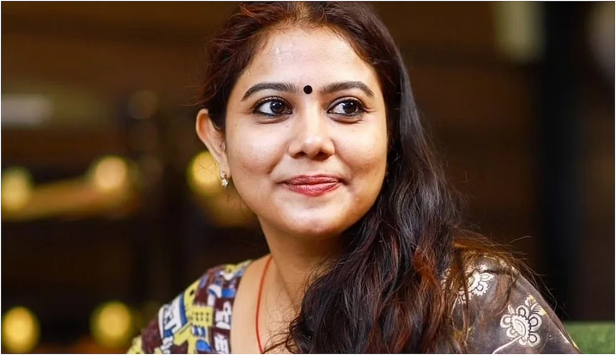 വിജയ് ബാബു വിഷയത്തില് അമ്മ ഇന്റേര്ണല് കമ്മിറ്റി നിര്ദേശങ്ങള് നല്കി; തീരുമാനം നാളെയെന്ന് രചന നാരായണന് കുട്ടി