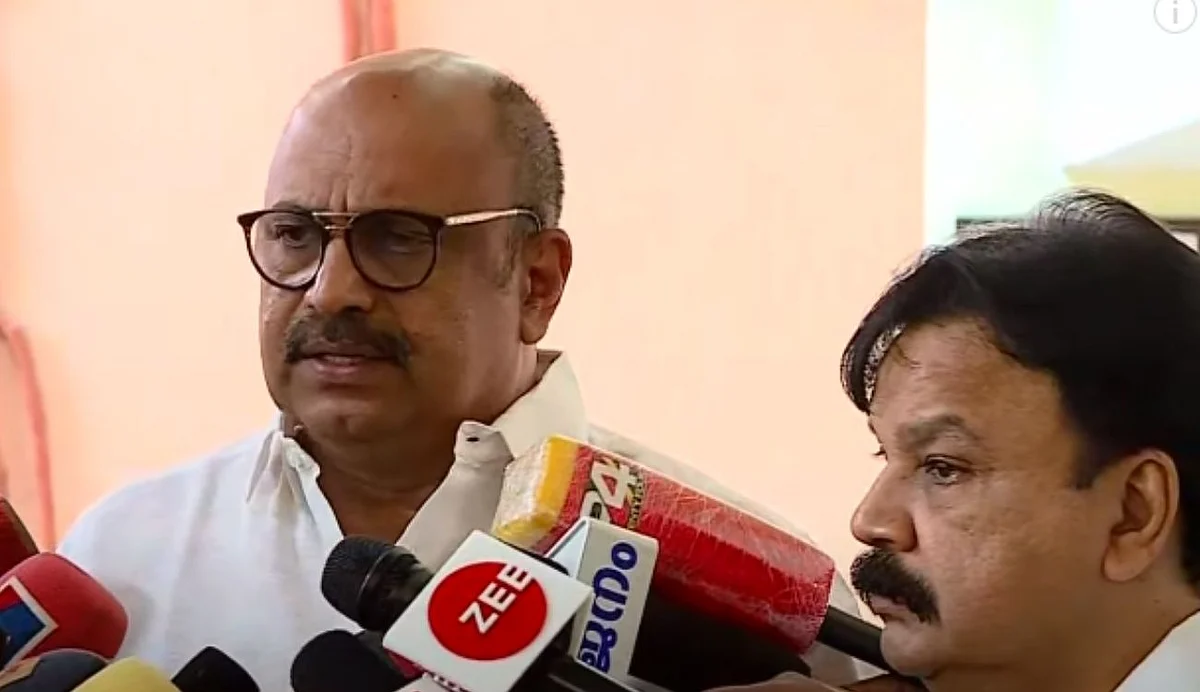 'ആ തുല്യത വേണ്ട'; സിനിമ മേഖലയില് തുല്യ വേതനം എന്ന നിര്ദേശം എതിര്ത്ത് അമ്മ