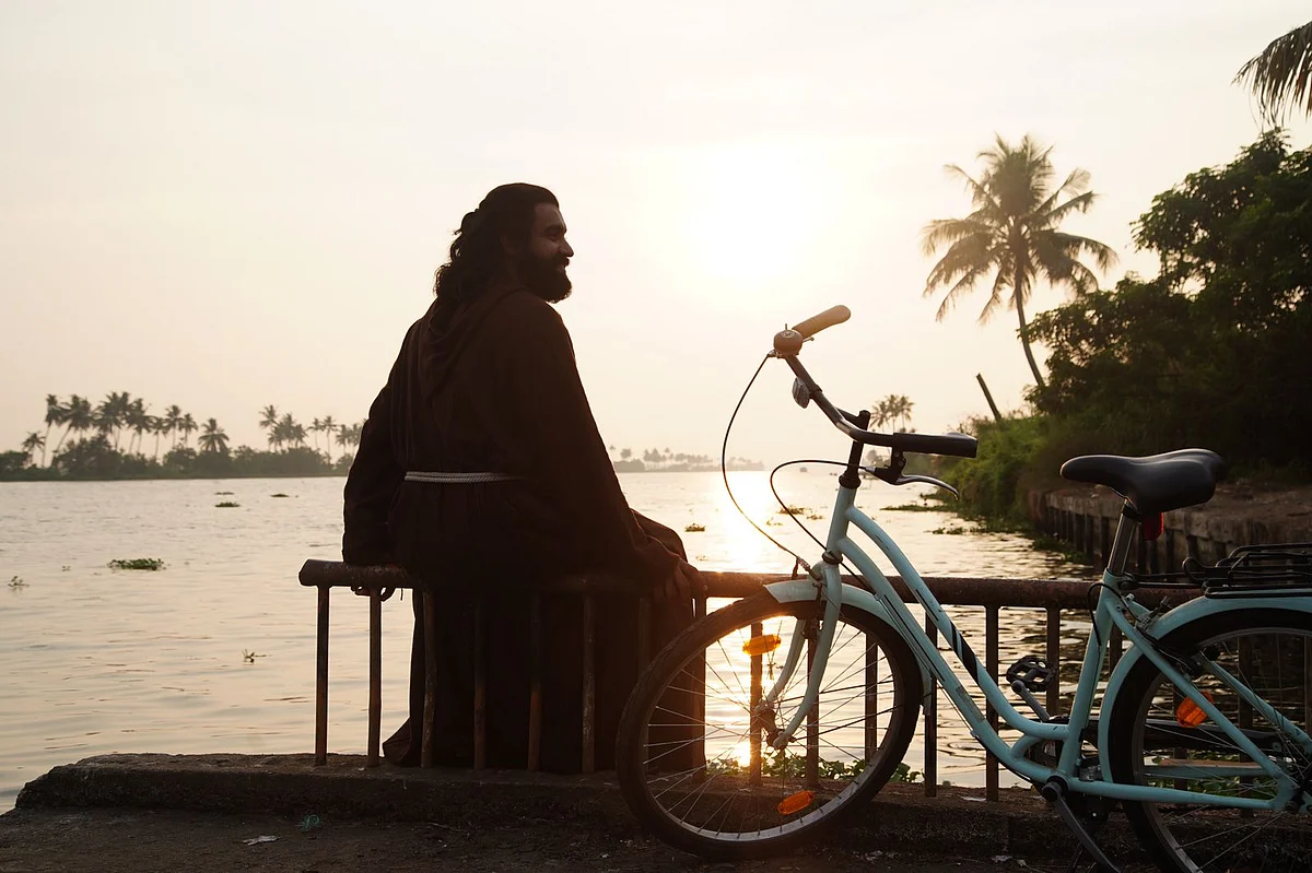 'വരയൻ' ഞാൻ കാത്തിരുന്ന ചിത്രം; 'ഫാദർ എബി കപ്പൂച്ചിൻ' ഒരു ആട്ടിൻ കുട്ടിയെന്ന് സിജു വിൽസൺ