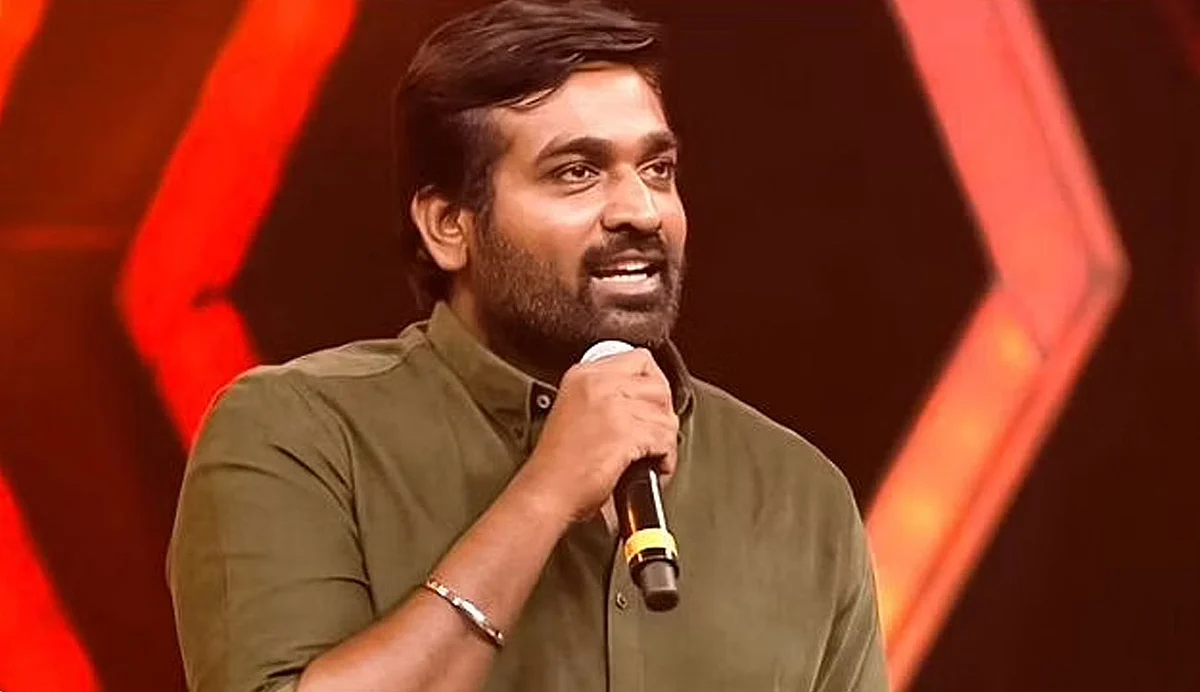എനിക്ക് മക്കള് സെല്വന് എന്ന് പേരിട്ടത് ഒരു സ്വാമിയാണ്: രസകരമായ കഥ പറഞ്ഞ് വിജയ് സേതുപതി