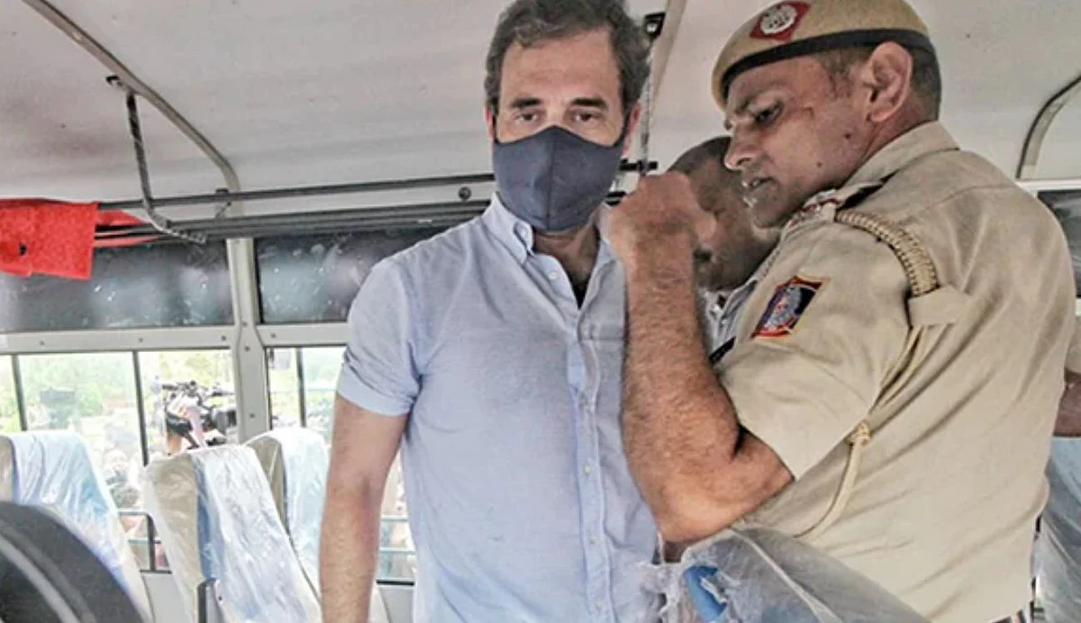 സോണിയ ഗാന്ധിയുടെ ഇഡി ചോദ്യം ചെയ്യലില് പ്രതിഷേധം; രാഹുല് ഗാന്ധി അറസ്റ്റില്