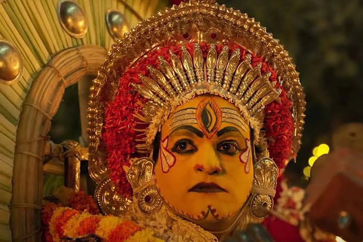 അയ്യേ ഇത് 'ആത്മാവില്ലാത്ത കാന്താര', വരാഹരൂപം 'കോപ്പിയടി വേര്ഷന്' മാറ്റിയതില് നിരാശയുമായി ആരാധകര്, ട്വിറ്ററില് ട്രെന്ഡിംഗ്