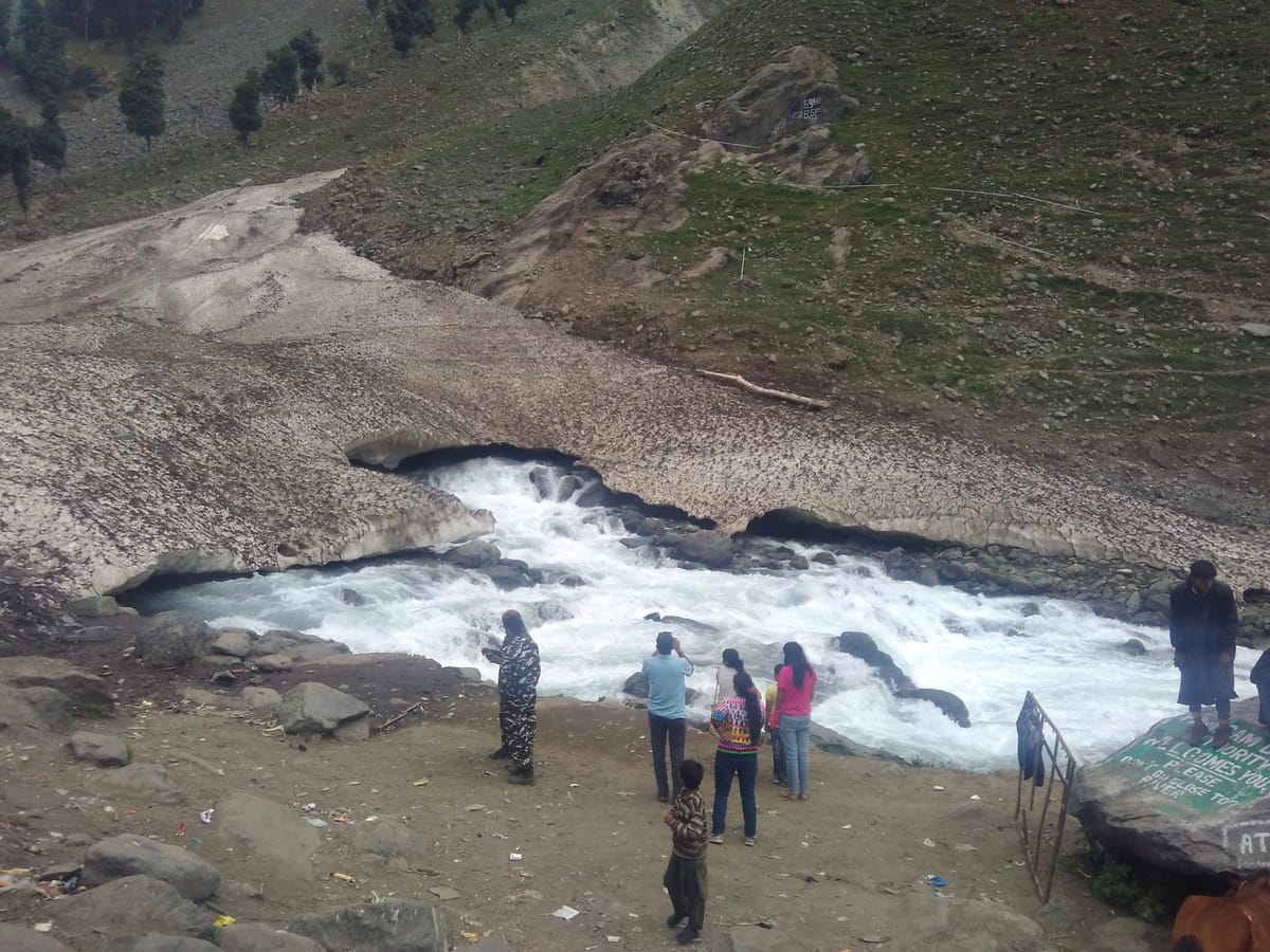 This Summer, Instead of Pilgrims, Send Cleaners to Amarnath Yatra