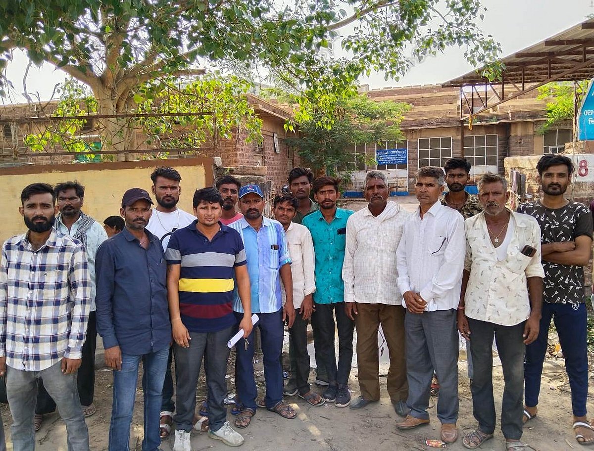 people going to submit memorandum