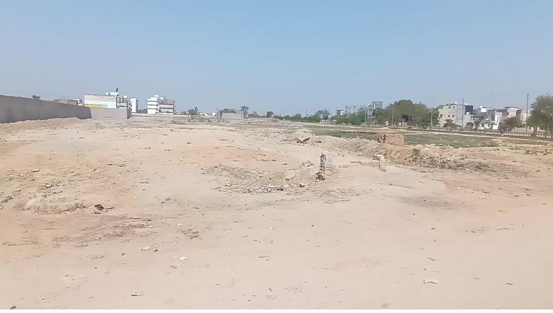 In the village of Chandpur, there used to be a colony at this siteat one time. 