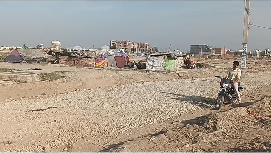 A demolished colony in the village of Bichpuri 