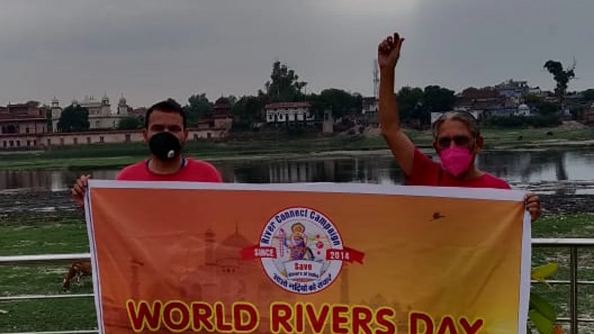 आगरा में रिवर कनेक्ट कैंपेन के सदस्यों ने नदियों को साफ़ रखने के लिए रखे महत्वपूर्ण प्रस्ताव