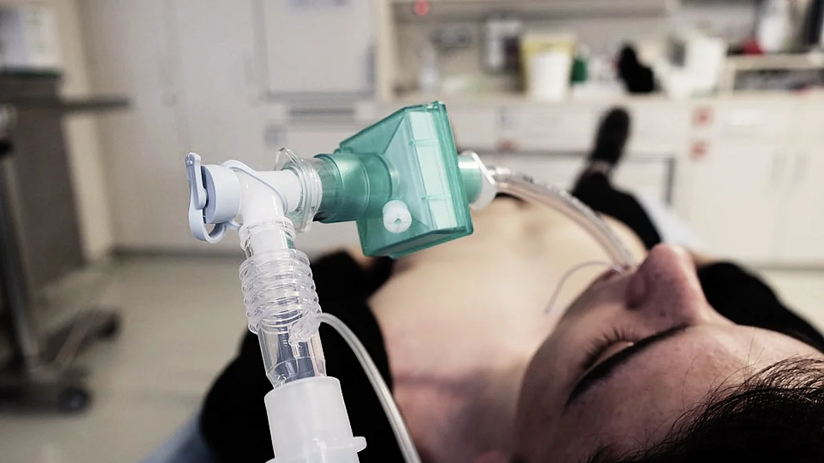 Opposition Slams UP Health Minister For Claiming Zero Deaths Due To Oxygen Paucity