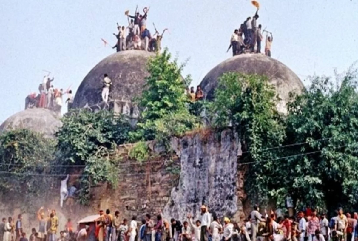 बाबरी विध्वंस मामले में आरोपी भाजपा दिग्गजों का कल सियासी पारी का सबसे बड़ा फैसला