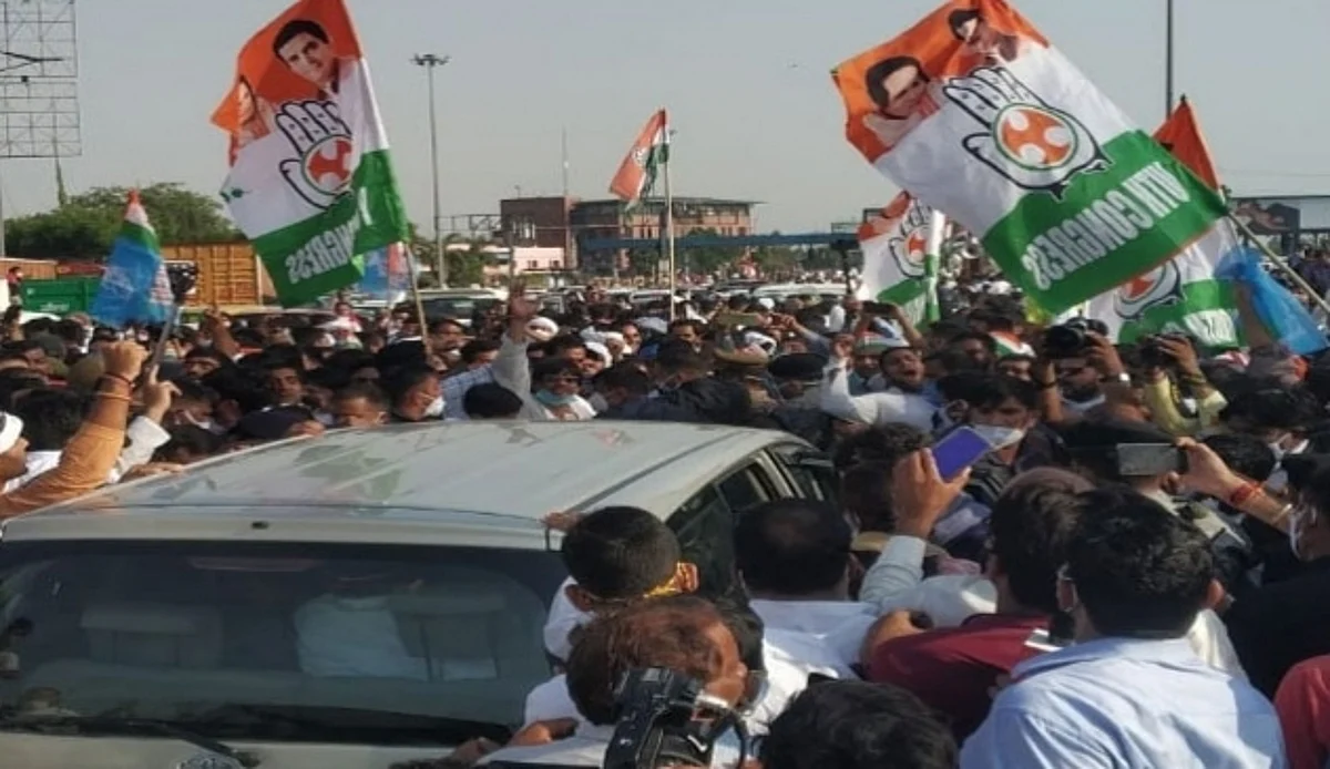 हाथरस कांड पर कांग्रेस की सियासत पर योगी सरकार दो हाथ पीछे हटी