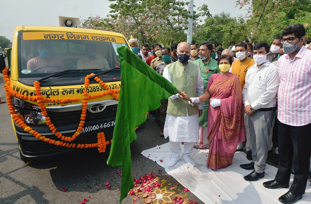 151 New GPS, Public Address System Equipped Garbage Collection Vehicles Flagged Off In Lucknow