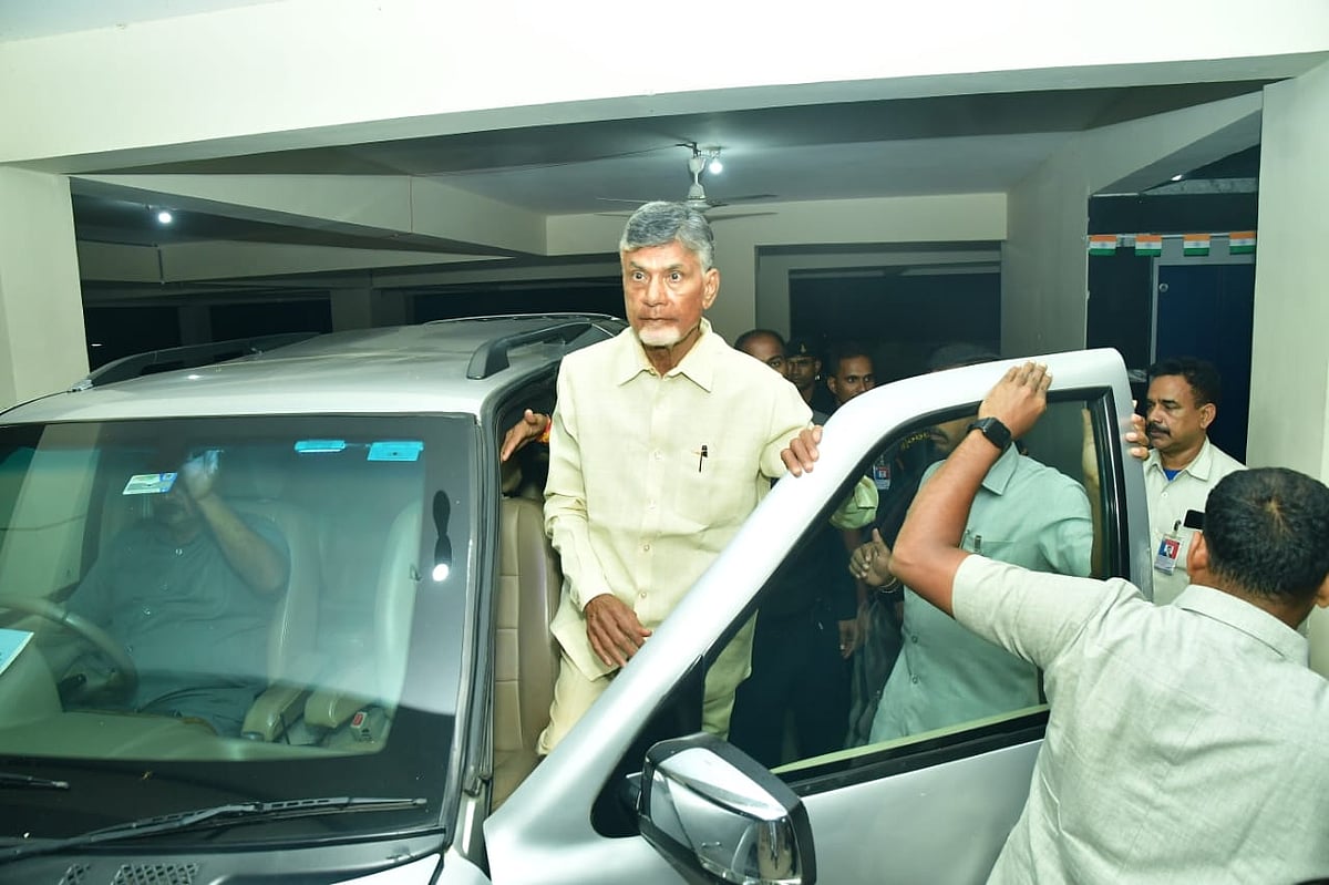 Chandrababu Naidu shifted to Rajahmundry central jail, court allows special amenities - Vimarsana News