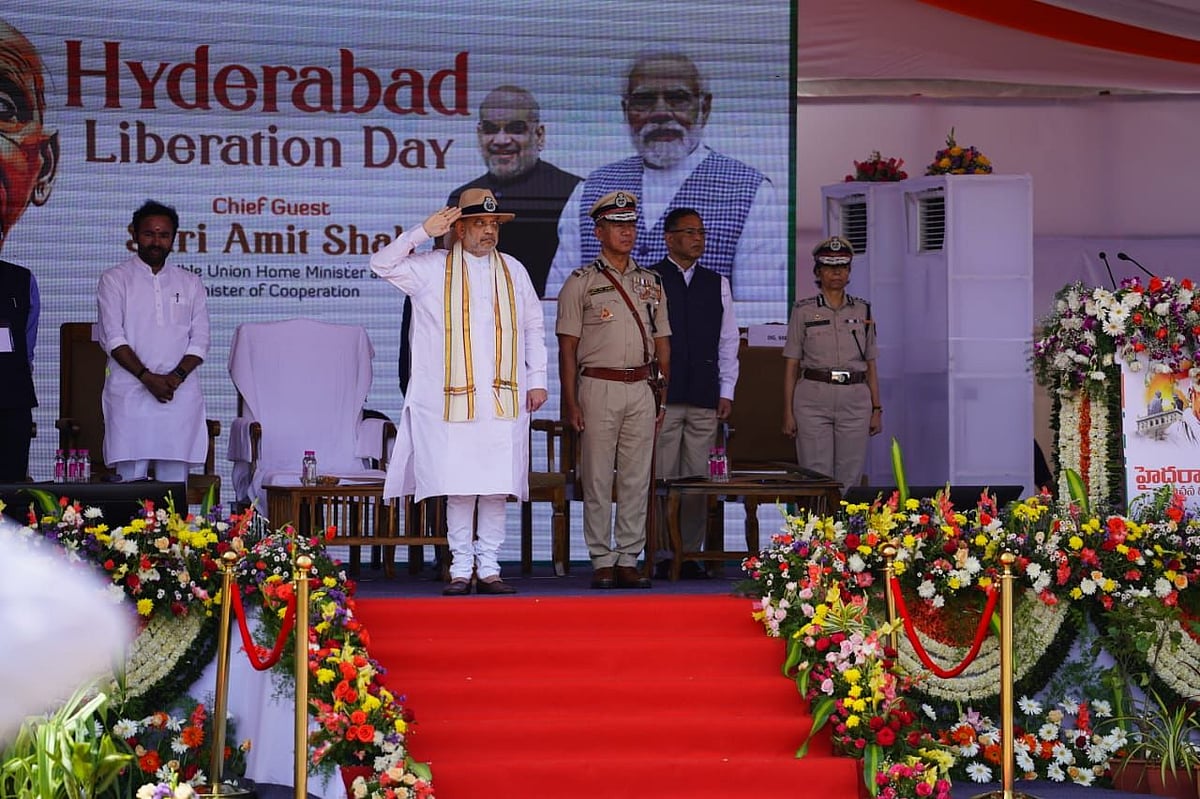 Amit Shah tones down aggression against KCR at Telangana Liberation Day event - Vimarsana News