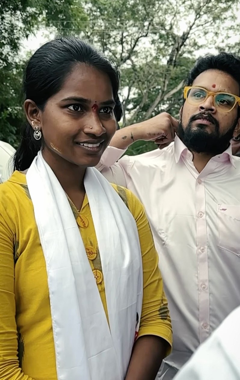 Barrelakka, a young unemployed woman, emerges as a moral force this Telangana polls - Vimarsana News