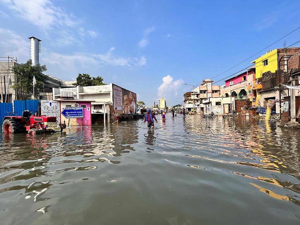 Bodies found inside homes and floating in flooded streets in Chennai - Vimarsana News