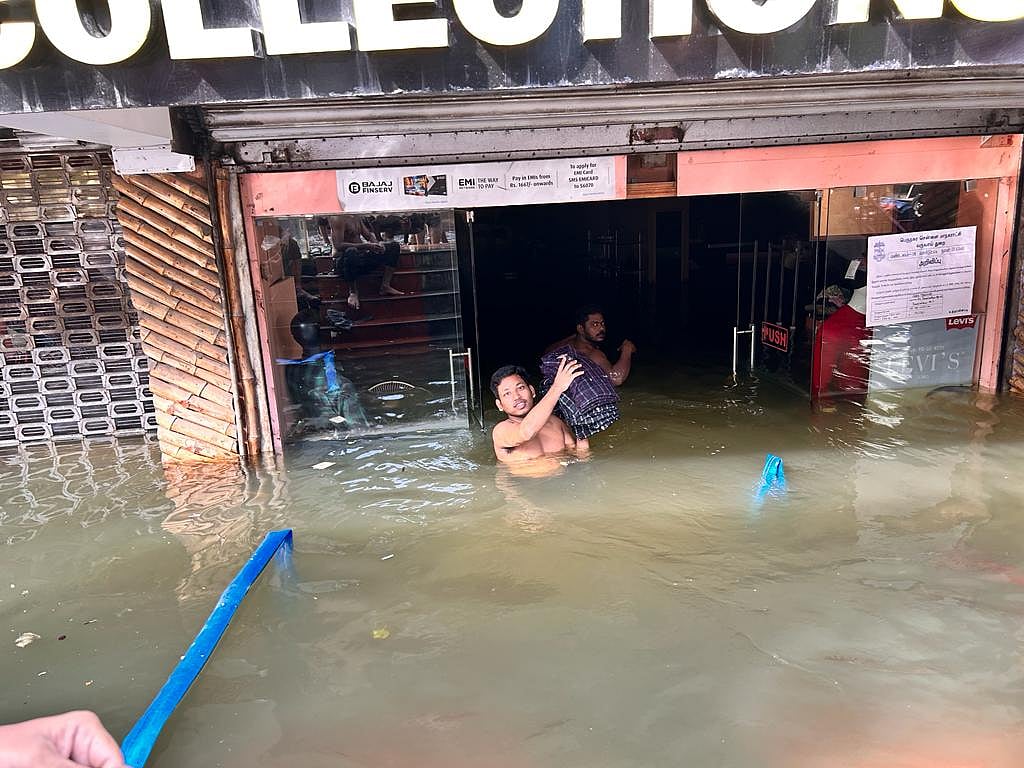Chennai Floods: Water Stagnation and Unresponsive Corporation Plague Residents in Thiruvanmiyur - Vimarsana News