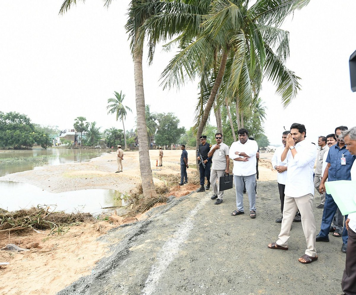 Cyclone Michaung: Andhra CM Jagan conducts aerial survey of Tirupati to assess storm damage and relief efforts - Vimarsana News