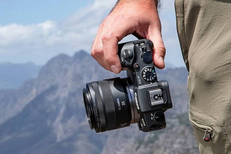 Canon launches its lightest, smallest fullframe mirrorless camera EOS RP in India