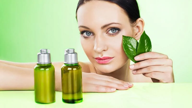 The world produces a billion pounds of phthalates every year, according to the US FDA. This mysterious and hard-to-pronounce chemical compound is used in cosmetics as a lubricant and even plastics to give it flexibility. (Photo: iStock)