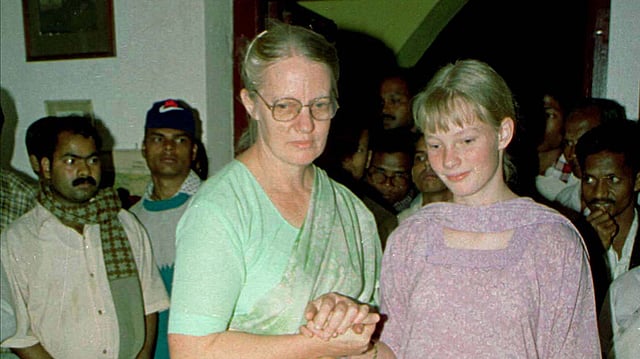 Gladys Staines and her daughter Esther at the funeral of her husband and sons in Odisha. 