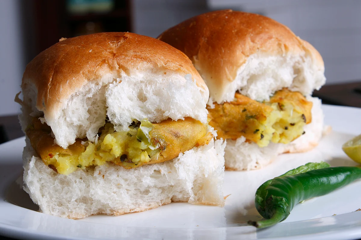 Pav, followed by bun and white bread contained one of the highest levels of potassium bromate and/or iodate. (Photo: iStockphoto)