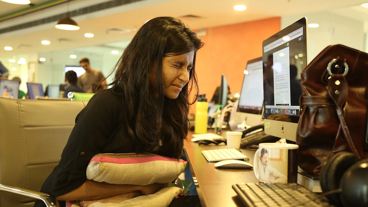 I started telling him about the cramps, one painful month at a time. (Photo: Siddharth Safaya/<b>The Quint</b>)