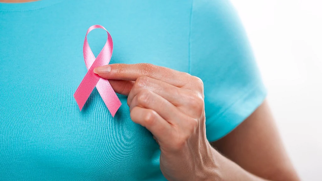 A woman under 40, with no known breast cancer risk or visible symptoms of the deadly disease, need not take regular mammography tests, say health experts.