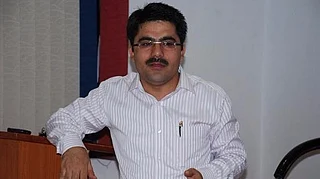 Protests, Death Threats Over Aaj Tak Journo Rohit Sardana ...