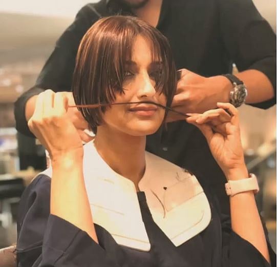 Video Sonali Bendre Is Fighting Cancer Like A Boss
