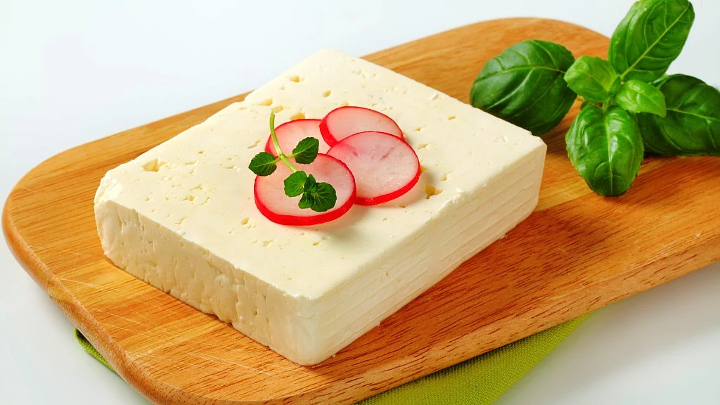 Tofu is a rich source of vitamin B1.