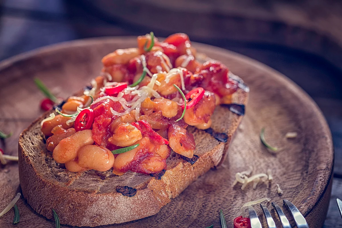 Beans and veggie salad on toast.
