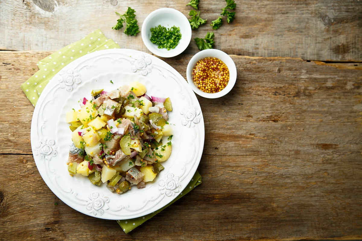 Potato and apple salad